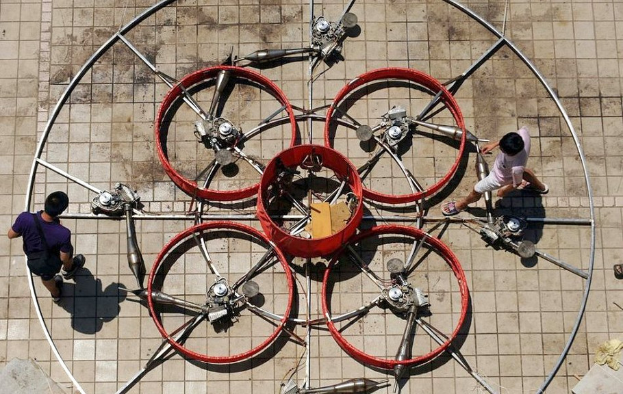 Фотография: Китайский крестьянин построил летающую тарелку №4 - BigPicture.ru