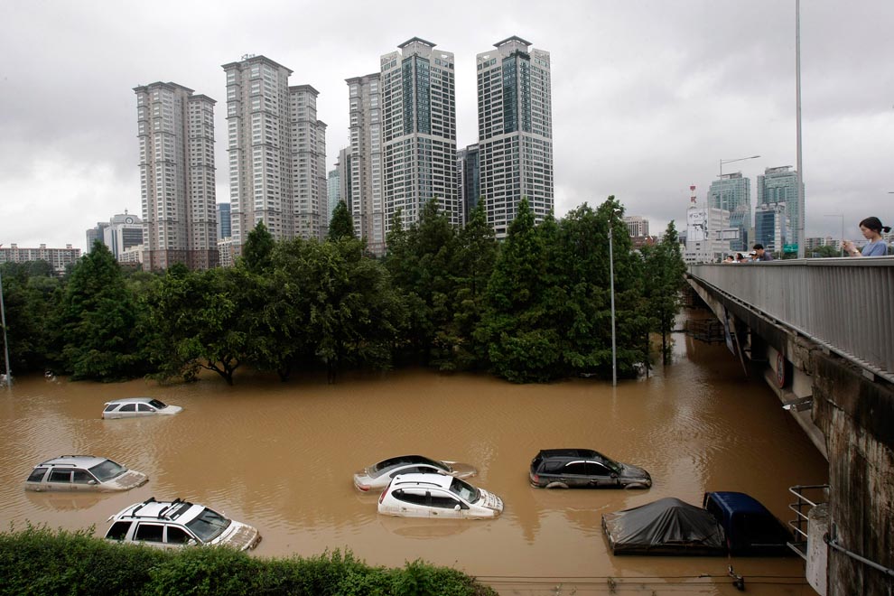 Фотография: Наводнение в Южной Корее №13 - BigPicture.ru