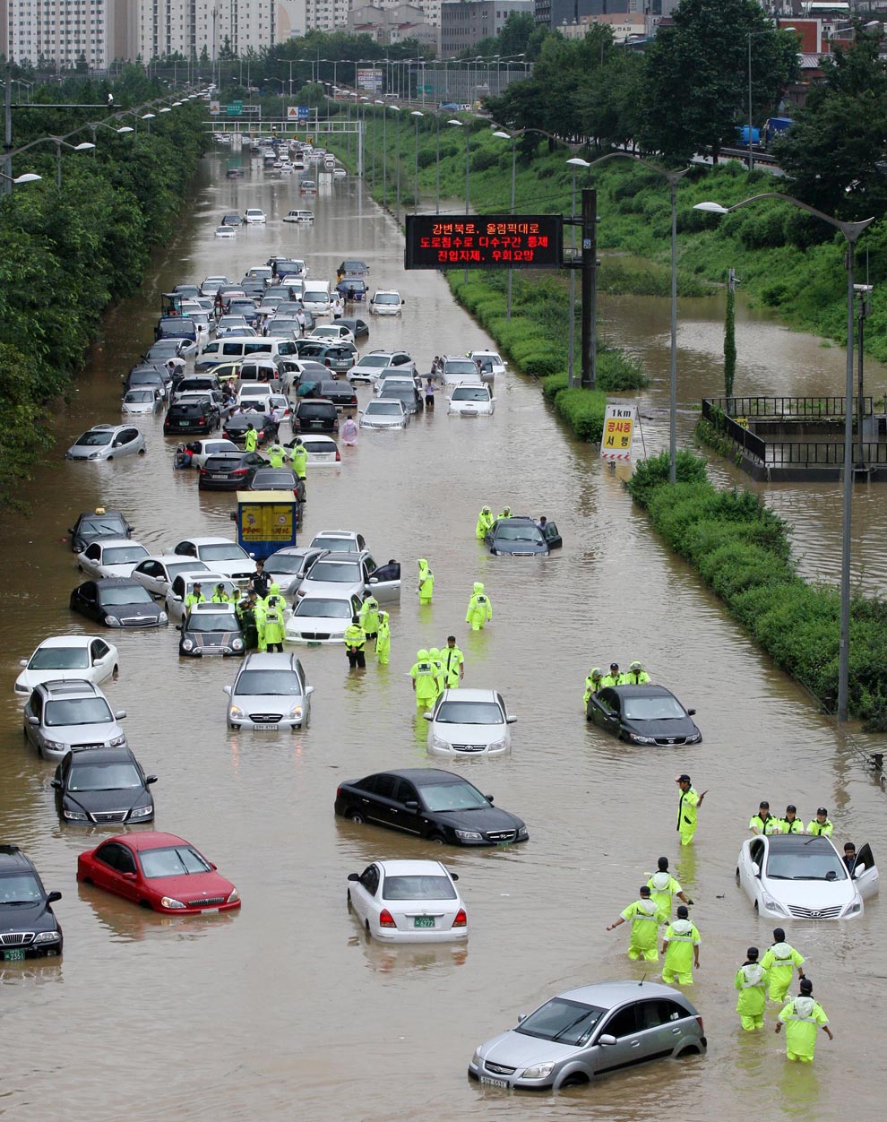 Фотография: Наводнение в Южной Корее №21 - BigPicture.ru