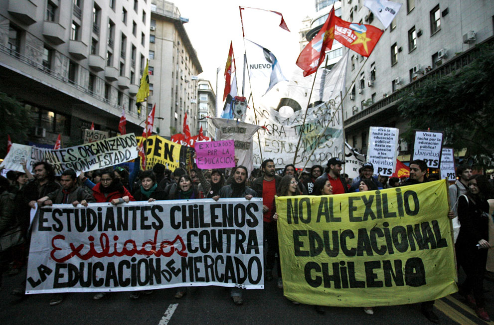 Фотография: Студенческие протесты в Чили №5 - BigPicture.ru