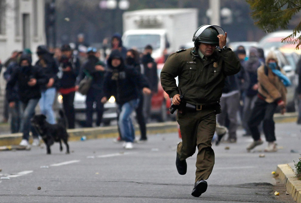 Фотография: Студенческие протесты в Чили №8 - BigPicture.ru