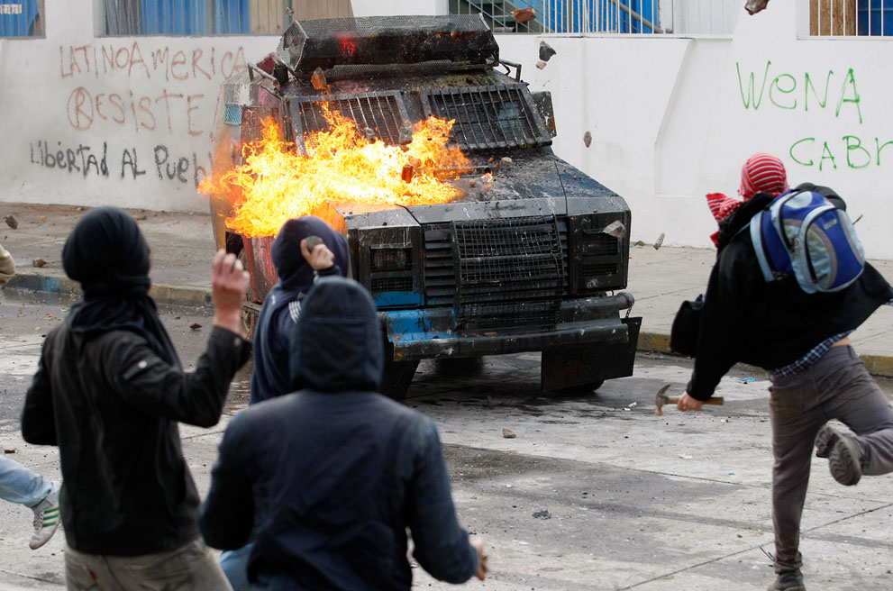 Фотография: Студенческие протесты в Чили №30 - BigPicture.ru
