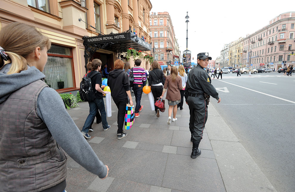 Фотография: Полиция Петербурга не дала отметить День Молодежи №21 - BigPicture.ru