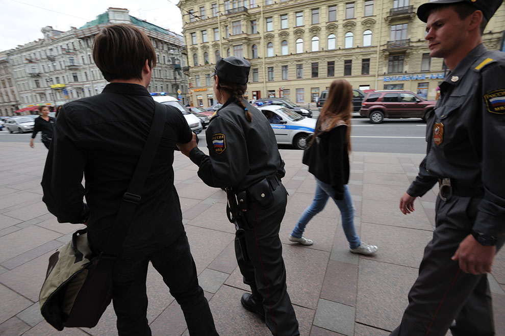Фотография: Полиция Петербурга не дала отметить День Молодежи №29 - BigPicture.ru