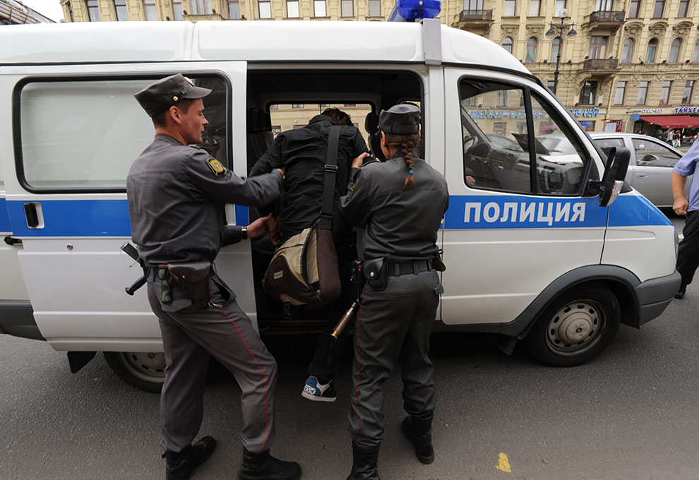 Фотография: Полиция Петербурга не дала отметить День Молодежи №33 - BigPicture.ru