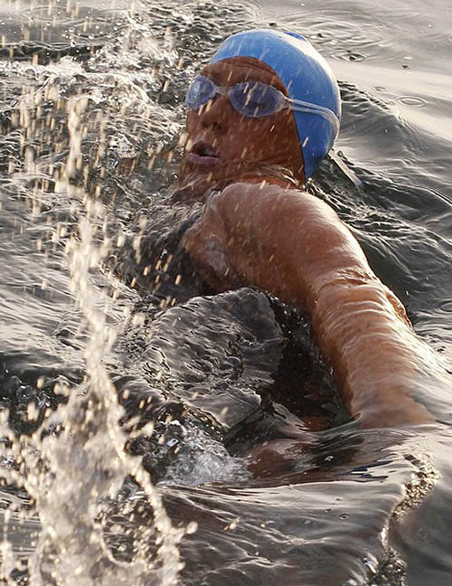 Фотография: 61-летняя пловчиха намерена переплыть пролив между Кубой и США №10 - BigPicture.ru