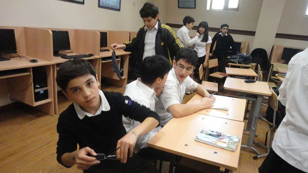 Фотография: К началу нового ученого года: репортаж из бакинской школы №3 - BigPicture.ru