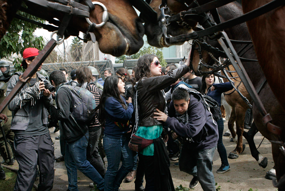 Фотография: Массовые протесты в Чили №12 - BigPicture.ru