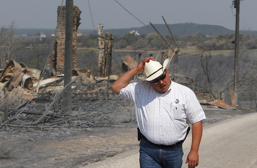 Фотография: Пожары уничтожили десятки домов в Техасе и Оклахоме №13 - BigPicture.ru