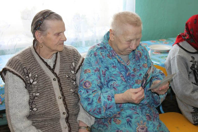 Фотография: Один праздничный день в доме престарелых №13 - BigPicture.ru