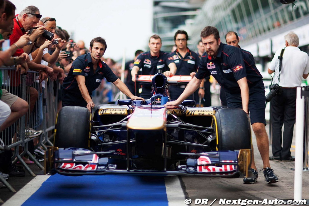 Фотография: За кадром Гран-при Италии 2011 №15 - BigPicture.ru