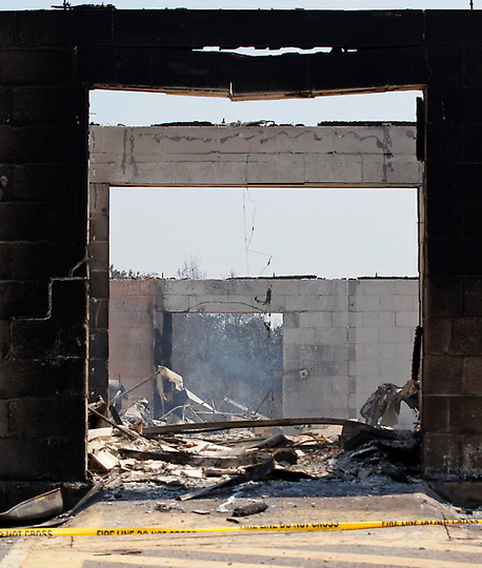 Фотография: Пожары уничтожили десятки домов в Техасе и Оклахоме №17 - BigPicture.ru