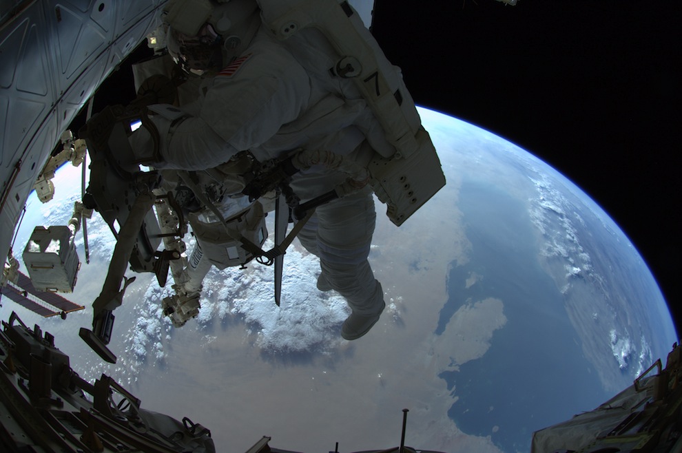 Фотография: Фотографии, сделанные астронавтом Рональдом Гараном №18 - BigPicture.ru