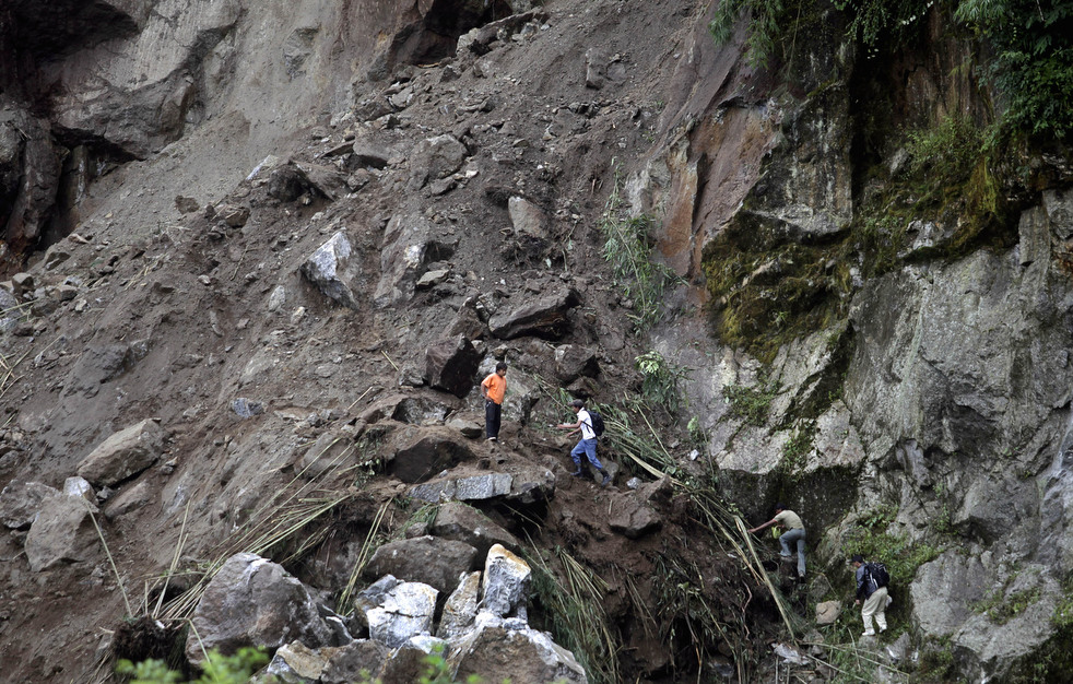 Фотография: Число жертв землетрясении в Индии, Тибете и Непале растет №24 - BigPicture.ru