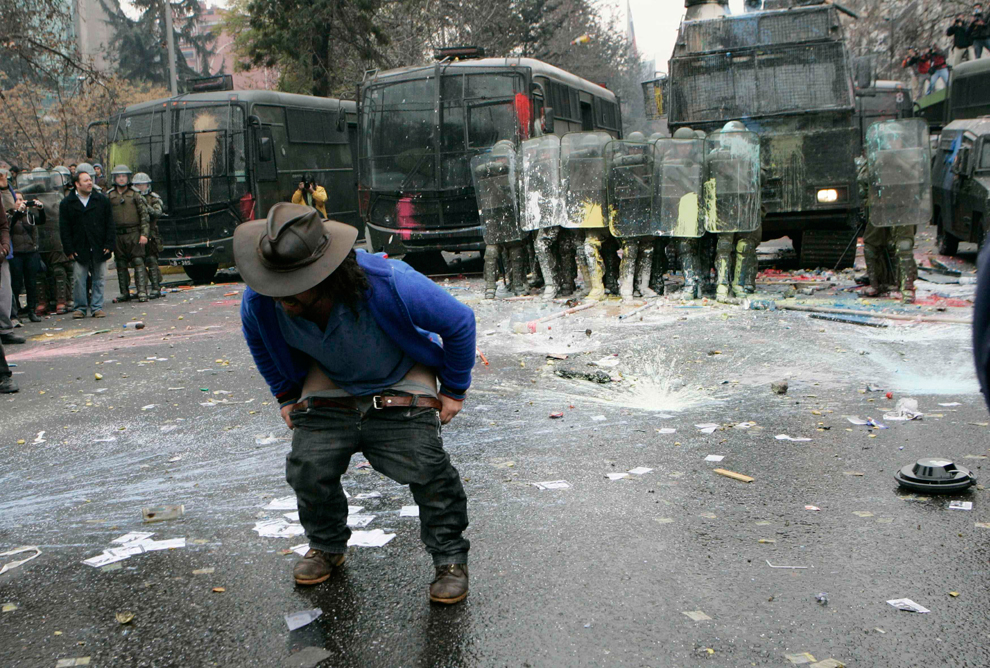 Фотография: Массовые протесты в Чили №27 - BigPicture.ru