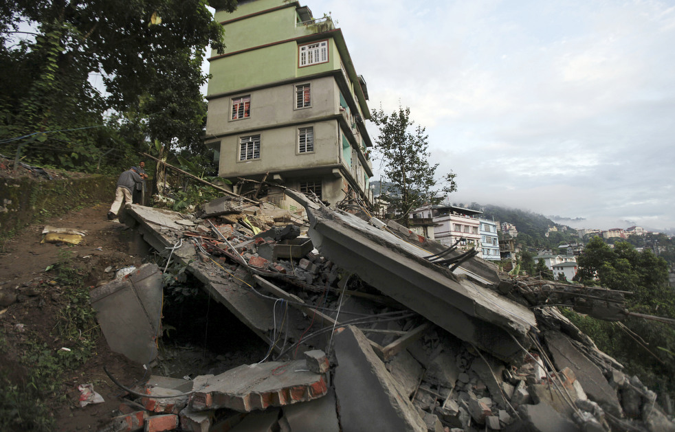 Фотография: Число жертв землетрясении в Индии, Тибете и Непале растет №33 - BigPicture.ru