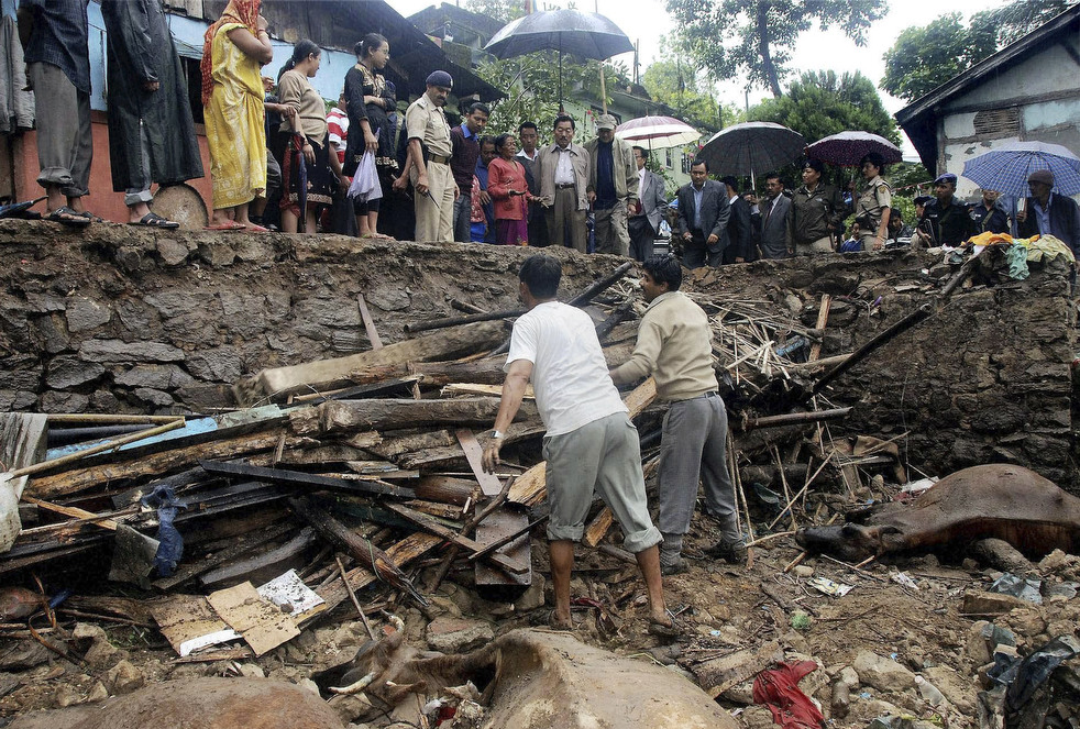 Фотография: Число жертв землетрясении в Индии, Тибете и Непале растет №39 - BigPicture.ru