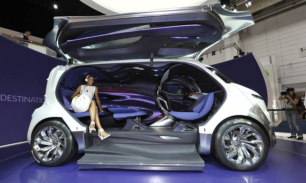 Фотография: Автосалон во Франкфурте презентовал автомобили будущего №9 - BigPicture.ru