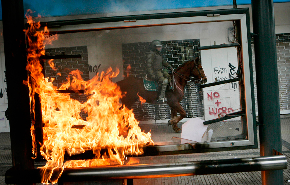 Фотография: Массовые протесты в Чили №9 - BigPicture.ru