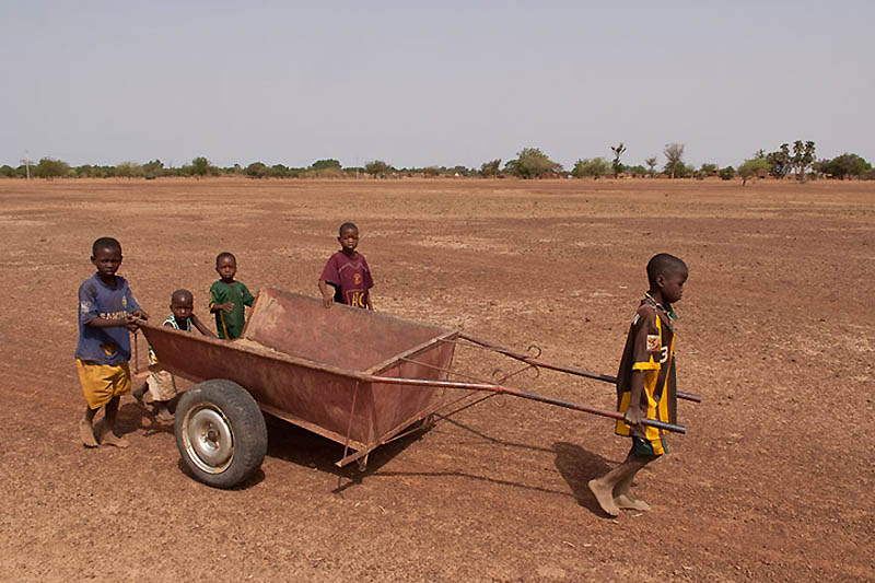 Фотография: Борьба с последствиями добычи золота в Буркина-Фасо №10 - BigPicture.ru