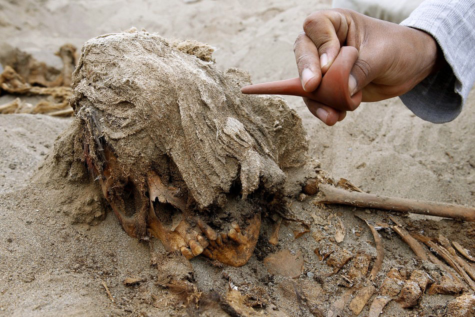 Фотография: В Перу обнаружены останки принесенных в жертву детей №9 - BigPicture.ru