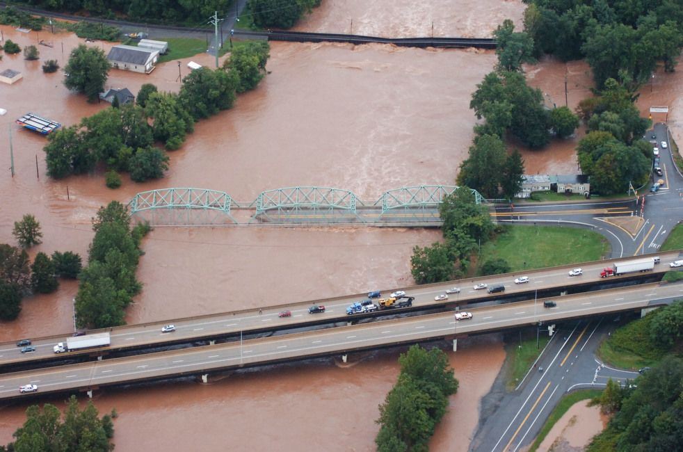 Фотография: Наводнения на северо-востоке США №27 - BigPicture.ru
