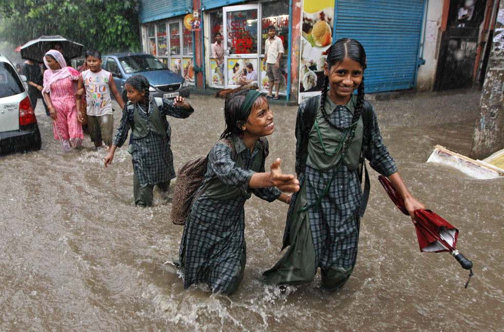 Фотография: Последствия наводнений в Индии и Пакистане №26 - BigPicture.ru