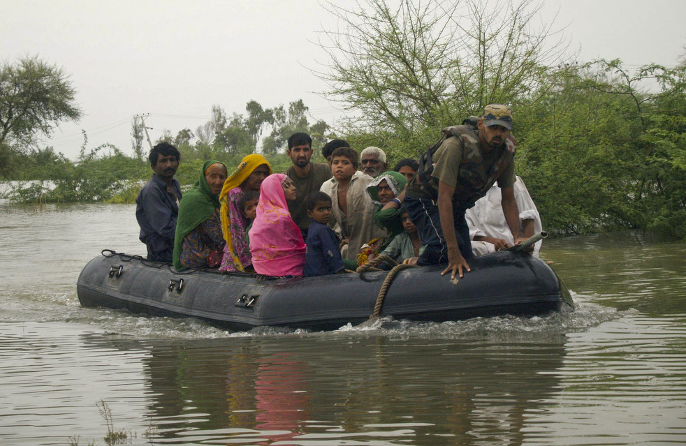 Фотография: Последствия наводнений в Индии и Пакистане №39 - BigPicture.ru