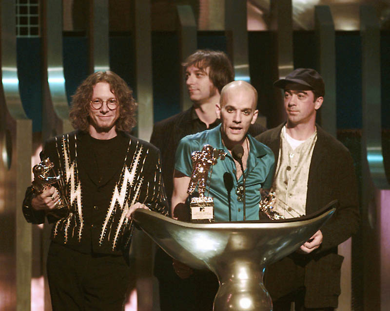 Фотография: Группа R.E.M. объявила о завершении своей 31-летней карьеры №12 - BigPicture.ru