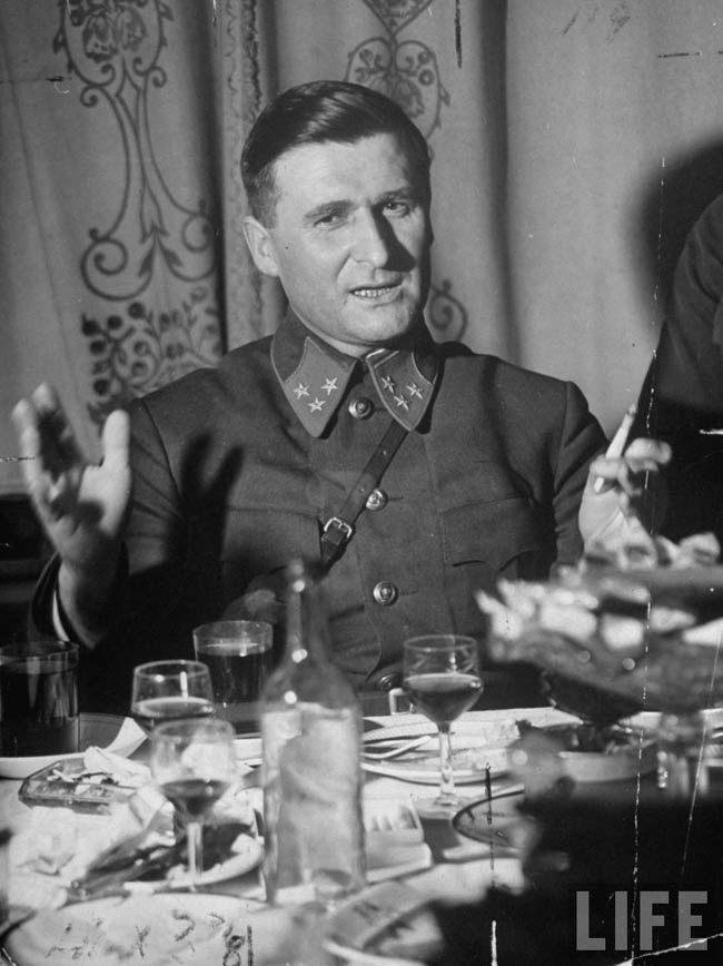 Москва. Грозовое лето 1941-го в снимках журнала “Лайф”
