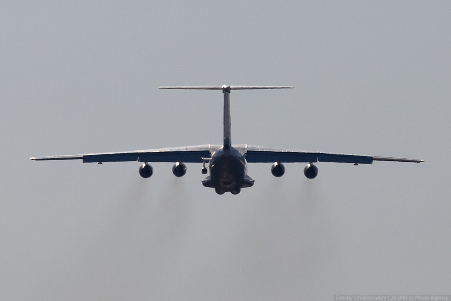 Фотография: Стратегические бомбардировщики на авиабазе в Энгельсе №32 - BigPicture.ru