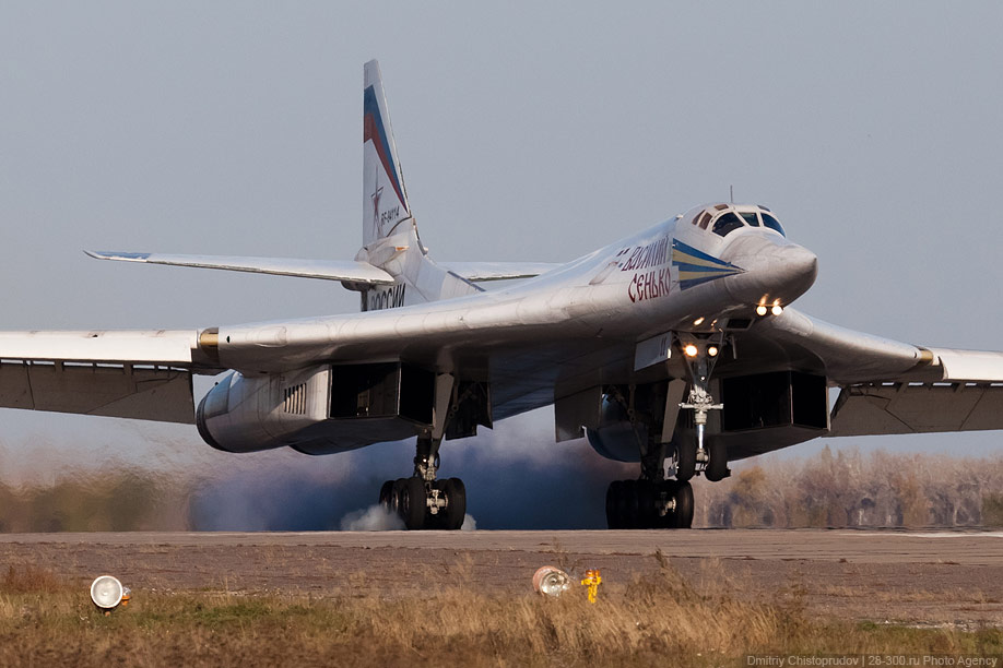 Фотография: Стратегические бомбардировщики на авиабазе в Энгельсе №50 - BigPicture.ru