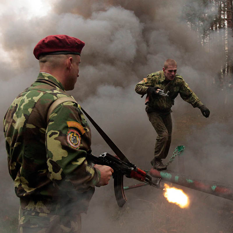 Фотография: Белорусские спецназовцы сдают экзамен на краповый берет №7 - BigPicture.ru