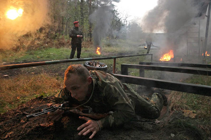 Фотография: Белорусские спецназовцы сдают экзамен на краповый берет №10 - BigPicture.ru