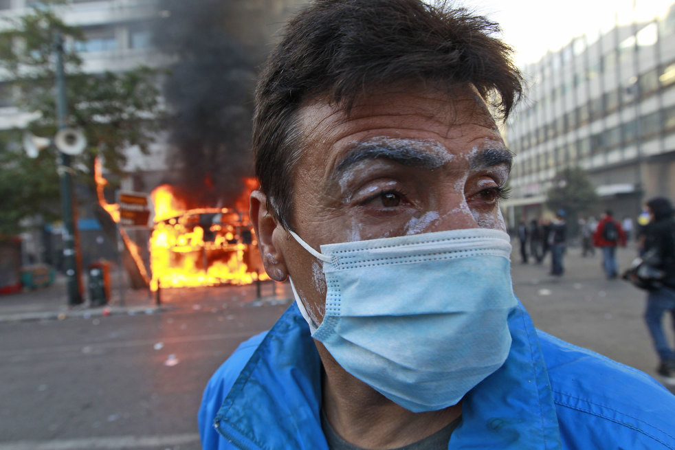Фотография: Беспорядки в Греции: второй день демонстраций №30 - BigPicture.ru