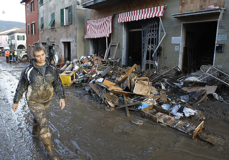 Фотография: Наводнение в северо-западной Италии №15 - BigPicture.ru