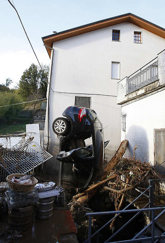 Фотография: Наводнение в северо-западной Италии №26 - BigPicture.ru
