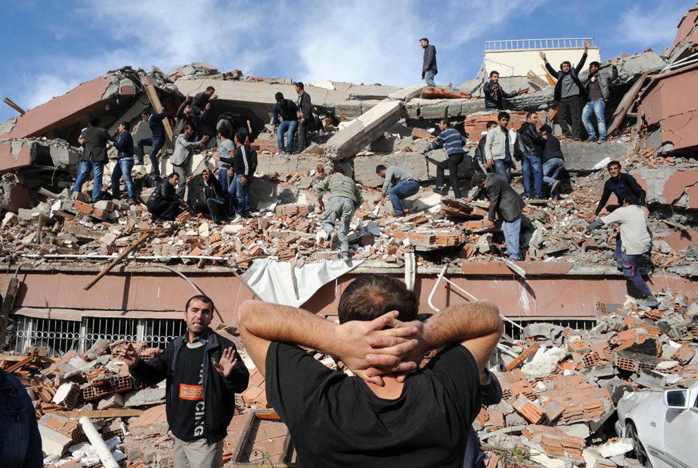 Фотография: Разрушительное землетрясение в Турции №3 - BigPicture.ru