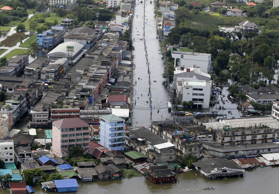 Фотография: Наводнение в Тайланде: Вид сверху (Часть 1) №16 - BigPicture.ru