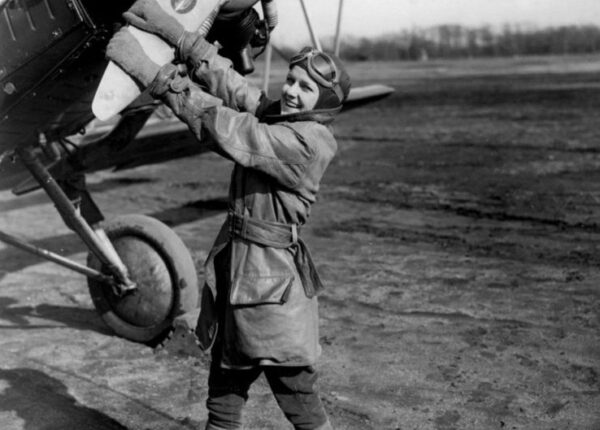 Женщины-пилоты прошлого