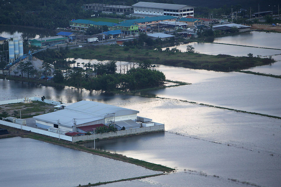 Фотография: Наводнение в Тайланде Вид сверху (Часть 2) №21 - BigPicture.ru