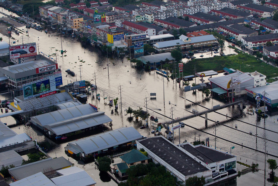 Фотография: Наводнение в Тайланде Вид сверху (Часть 2) №3 - BigPicture.ru