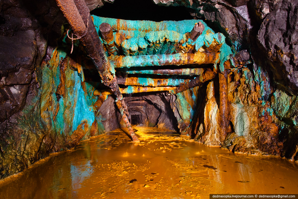 Фотография: Заброшенная железнорудная шахта №24 - BigPicture.ru