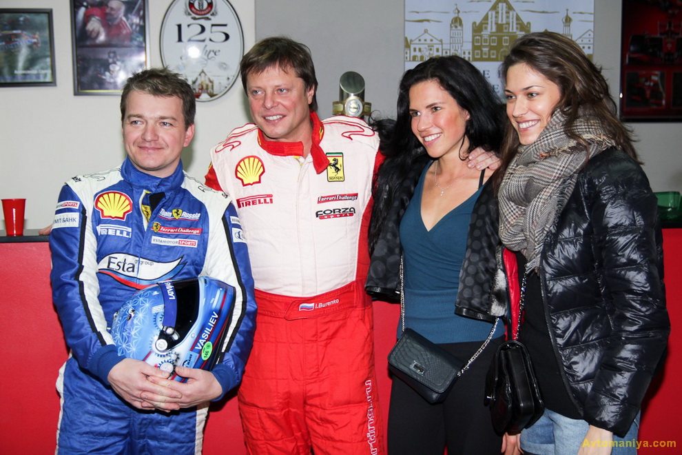 Фотография: Благотворительная гонка с известными гонщиками: FORZA Karting №32 - BigPicture.ru