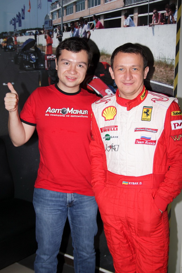 Фотография: Благотворительная гонка с известными гонщиками: FORZA Karting №33 - BigPicture.ru