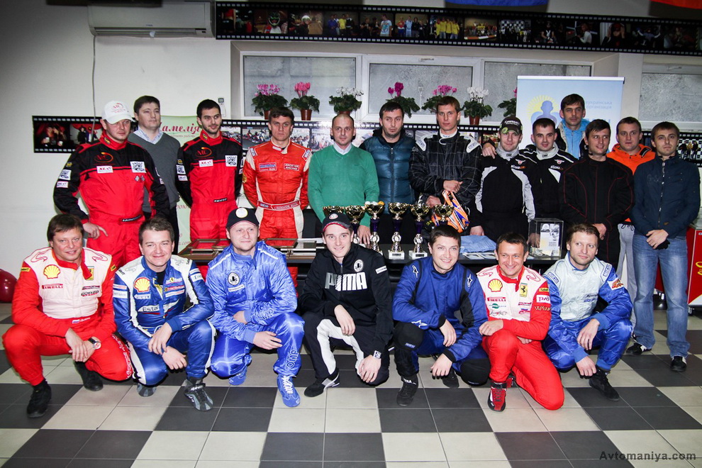 Фотография: Благотворительная гонка с известными гонщиками: FORZA Karting №10 - BigPicture.ru