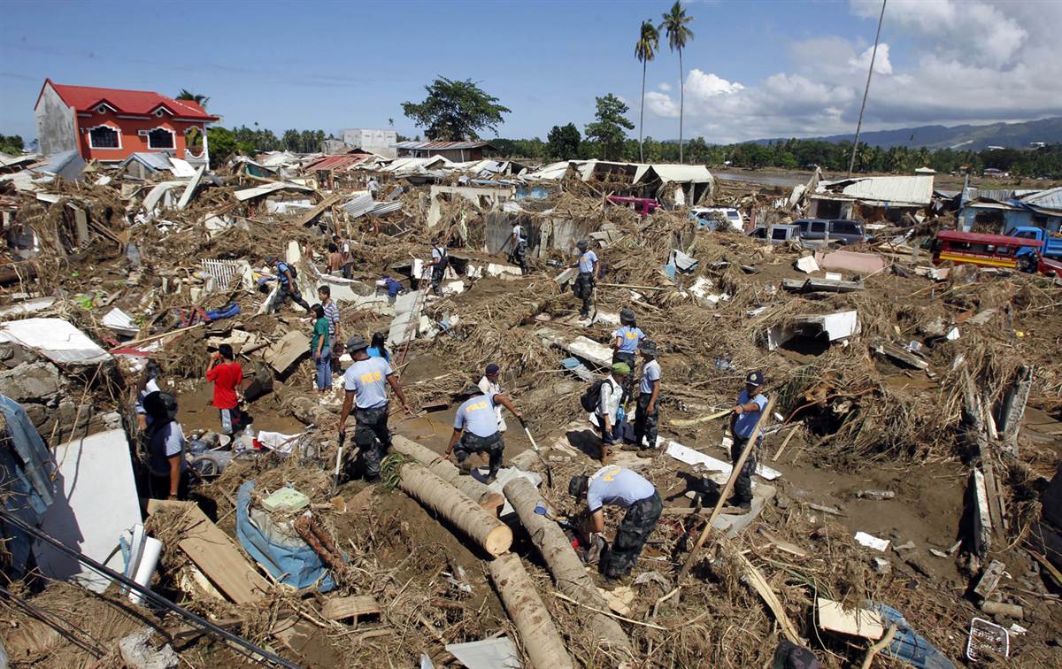 Фотография: Филиппины на грани гуманитарной катастрофы после тайфуна Уоши‎ №6 - BigPicture.ru