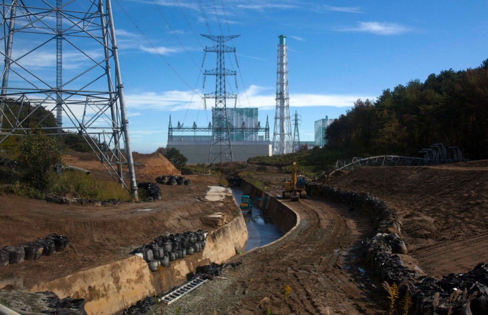 Фотография: АЭС Фукусима - зона риска №11 - BigPicture.ru