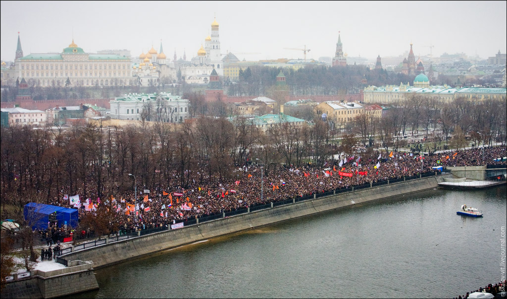 Фото болотная площадь митинг