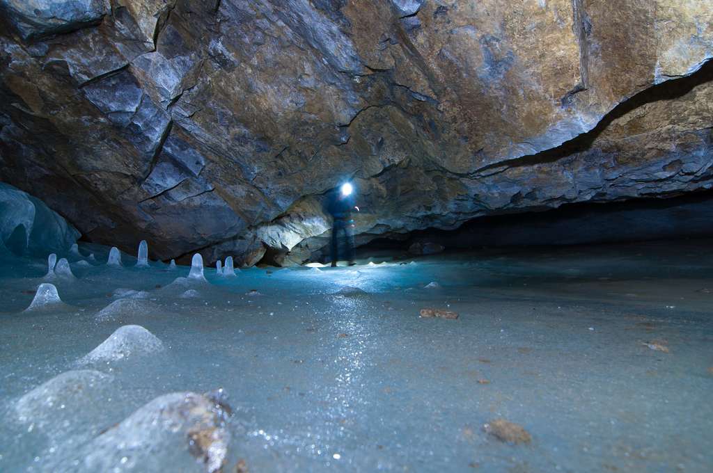 Фотография: Ледовые пещеры со всего мира №13 - BigPicture.ru